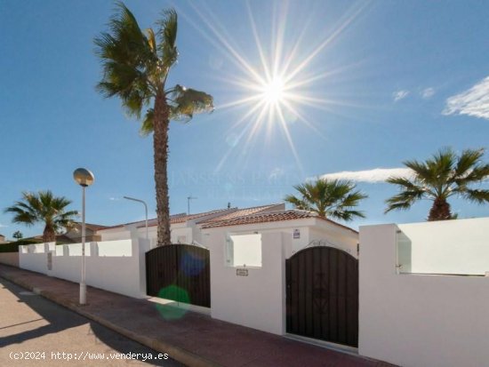 Villa en venta a estrenar en Ciudad Quesada (Alicante)