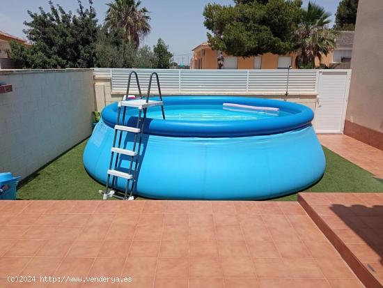 ¡Impresionante dúplex adosado con amplio jardín y modernas comodidades! - MURCIA