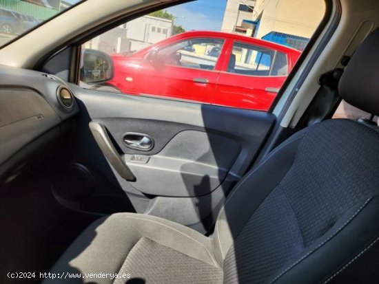 DACIA Sandero en venta en Sevilla (Sevilla) - Sevilla