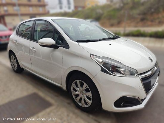 PEUGEOT 208 en venta en Badajoz (Badajoz) - Badajoz