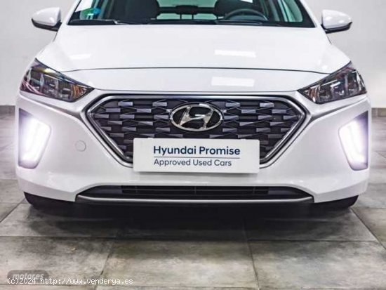 Hyundai Ioniq 1.6 GDI Tecno de 2020 con 27.792 Km por 19.990 EUR. en Guipuzcoa