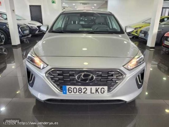 Hyundai Ioniq 1.6 GDI HEV Klass DCT de 2020 con 79.900 Km por 17.500 EUR. en Madrid