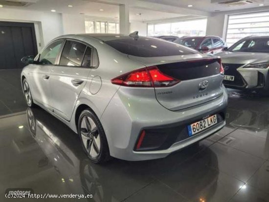 Hyundai Ioniq 1.6 GDI HEV Klass DCT de 2020 con 79.900 Km por 17.500 EUR. en Madrid