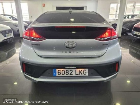 Hyundai Ioniq 1.6 GDI HEV Klass DCT de 2020 con 79.900 Km por 17.500 EUR. en Madrid