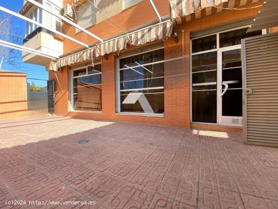 Local comercial totalmente equipado, con gran terraza - ALICANTE