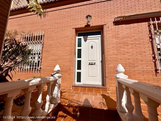 CASA EN EL PARADOR DE LAS HORTICHUELAS - ALMERIA