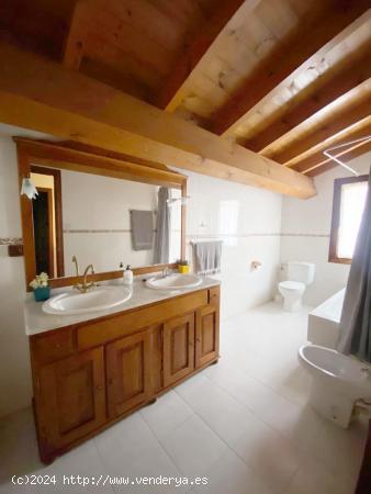 Chalet pareado en Beranga - CANTABRIA