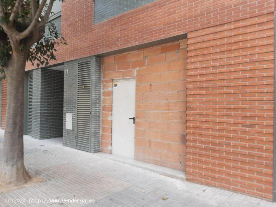  Local comercial en venta en Sant Fost de Campsentelles - BARCELONA 