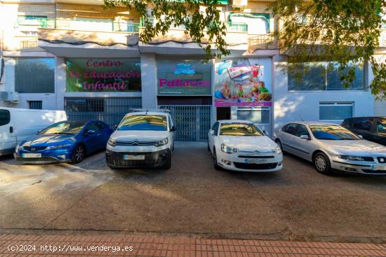 Si piensas en GRANDE....¡¡¡ESTE ES TU LOCAL!!! - BADAJOZ