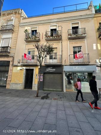  EDIFICIO EN VENTA EN LA CALLE MENACHO BADAJOZ - BADAJOZ 