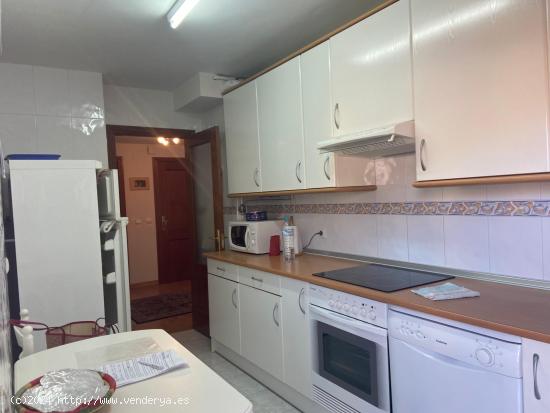 SE VENDE APARTAMENTO COMPLETAMENTE AMUEBLADO EN LA MUELA, COCINA, SALÓN, 2 HAB., 2 BAÑOS, P.GARAJE