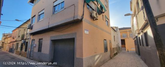 SE VENDE ESTUPENDA CASA UNIFAMILIAR EN ALGUAZAS - MURCIA