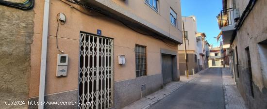 SE VENDE ESTUPENDA CASA UNIFAMILIAR EN ALGUAZAS - MURCIA