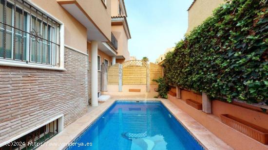 FRONT LINE CHALET WITH SEA VIEWS IN PLAYA LOS LOCOS - TORREVIEJA - ALICANTE