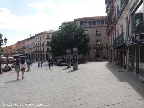 VENTA.-.EDIFICIO.-.CENTRICO.-.REHABILITAR - SEGOVIA