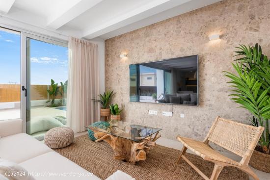 MAGNIFICA VILLA DE 3 DORMITORIOS DE ESTILO IBICENCO EN LOS ALCAZARES - MURCIA