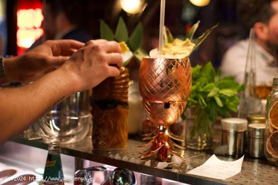 BAR DE COPAS EN PLENO CENTRO DE LA LUZ TERRAZA 20 MESAS - MALAGA