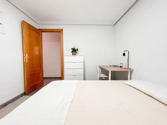 HABITACIÓN EN ALQUILER EN SAGUNTO - VALENCIA