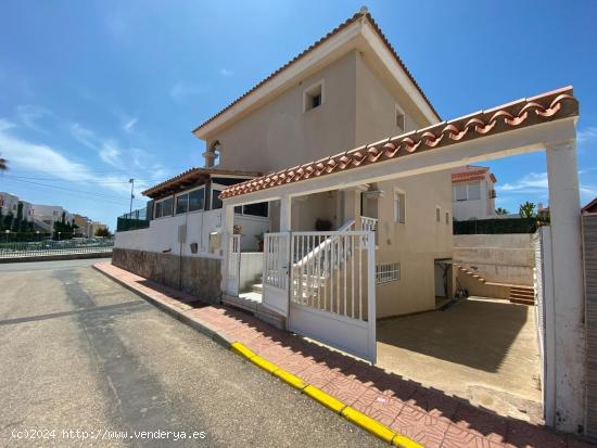  Se vende fantástico chalet en Vera playa!!! - ALMERIA 