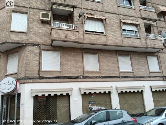 APIHOUSE VENDE A PLAZOS O ALQUILER OPCION A COMPRA LOCAL COMERCIAL EN ELCHE. PRECIO 205.000€ - ALI