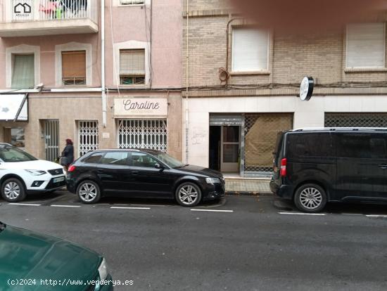 APIHOUSE VENDE A PLAZOS O ALQUILER OPCION A COMPRA LOCAL COMERCIAL EN ELCHE. PRECIO 205.000€ - ALI