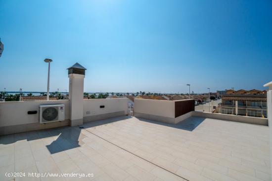 BUNGALOWS EN PLANTA BAJA Y PLANTA ALTA CON SOLARIUM - MURCIA