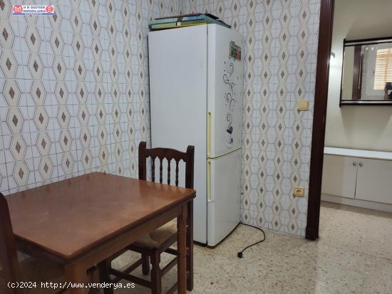 VIVIENDA DE 4 DORMITORIOS, 2 BAÑOS JUNTO AL HOSPITAL. IDEAL COMO INVERSIÓN. - CIUDAD REAL