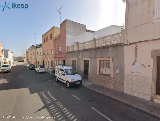 Venta de Casa Independiente en Badajoz - BADAJOZ