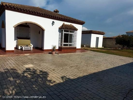  CHALET EN CHICLANA - CADIZ 