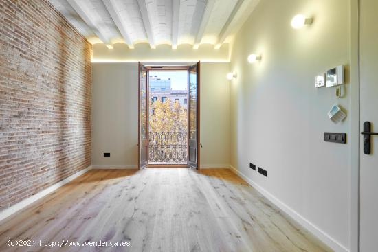 Vivienda de lujo a estrenar en el emblemático Passeig Sant Joan - BARCELONA