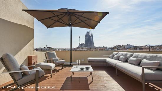  Ático de lujo con terraza y vistas exclusivas a la Sagrada Familia - BARCELONA 