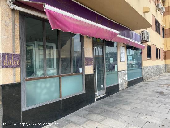  SE VENDE LOCAL HACIENDO ESQUINA EN UNA ZONA PRIVILEGIADA DE CADIZ - CADIZ 