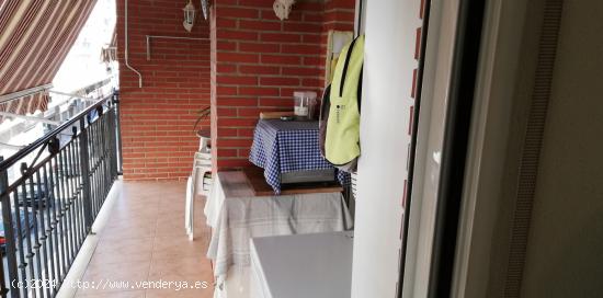 Apartamento con dos dormitorios y garaje en el centro de Águilas - MURCIA