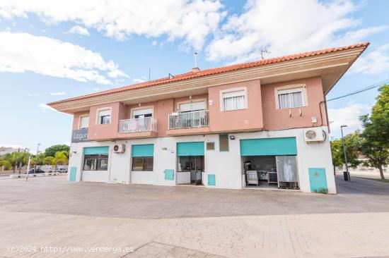 ¡Oportunidad Única! Local Comercial en Alquiler en  Playa Punta Calera, Los Narejos - MURCIA