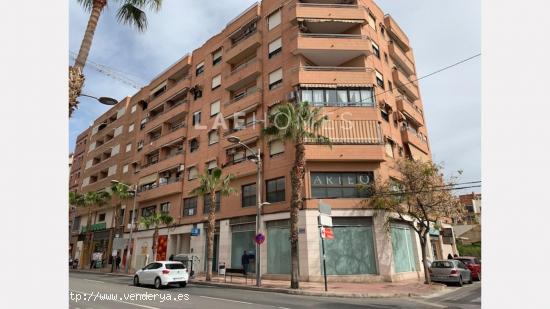  LOCAL COMERCIAL (OFICINA) EN SAN VICENTE - ALICANTE 