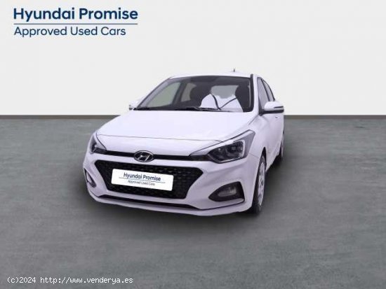  Hyundai i20 ( 1.2 MPI Essence )  - Sant Boi de Llobregat 