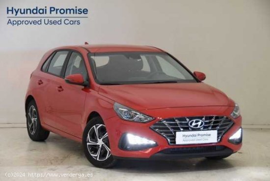 Hyundai i30 ( 1.0 TGDI Klass LR 48V 120 )  - Sant Boi de Llobregat