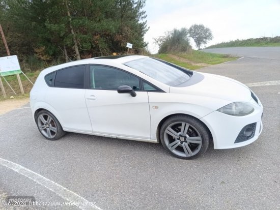 Seat Leon FR de 2008 con 278.000 Km por 6.900 EUR. en Lugo