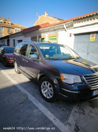  Chrysler Grand Voyager 2.8 CDR LIMITED de 2008 con 273.000 Km por 8.000 EUR. en Madrid 