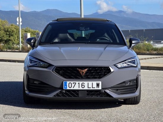 Cupra Leon VZ CUP 1.4 e-Hybrid 180kW DSG (Negro) de 2020 con 21.100 Km por 29.200 EUR. en Barcelona