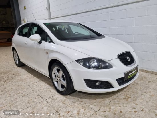 Seat Leon 1.6 tdi  style de 2012 con 186.000 Km por 6.800 EUR. en Sevilla