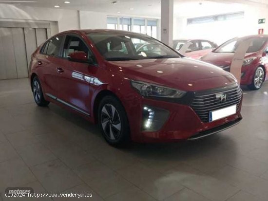 Hyundai Ioniq 1.6 GDI HEV Klass DT de 2019 con 98.078 Km por 14.990 EUR. en Madrid