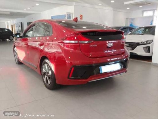 Hyundai Ioniq 1.6 GDI HEV Klass DT de 2019 con 98.078 Km por 14.990 EUR. en Madrid