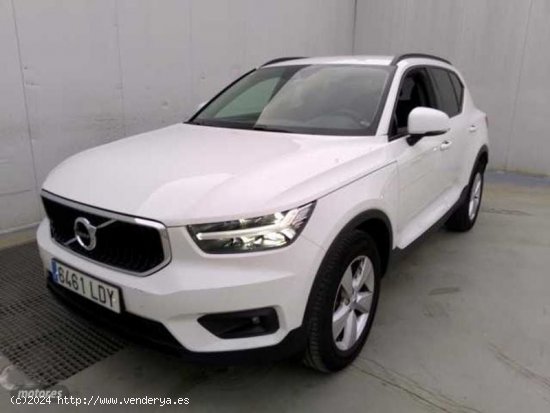 Volvo XC40 XC40 D3 BASE MANUAL MY20 de 2020 con 83.745 Km por 24.990 EUR. en Huelva