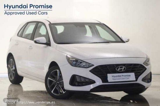 Hyundai i30 1.5 DPI Klass SLX 110 de 2024 con 8.747 Km por 19.500 EUR. en Alicante