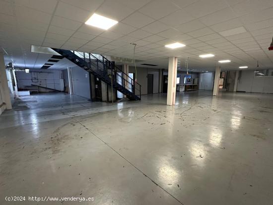 ALQUILER NAVE EN IGUALADA ZONA POL. IND. LES COMES SALA DIÁFANA, ALTILLO Y OFICINAS!! - BARCELONA