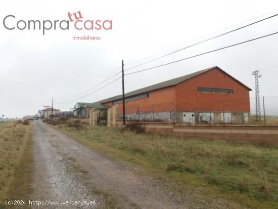 VENTA.-.COMPLEJO INDUSTRIAL.-.TORRECABALLEROS - SEGOVIA