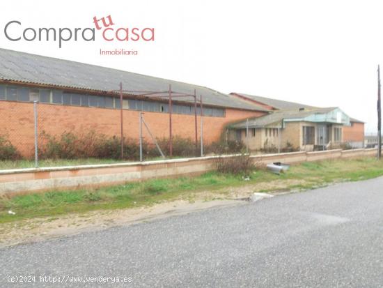 VENTA.-.COMPLEJO INDUSTRIAL.-.TORRECABALLEROS - SEGOVIA