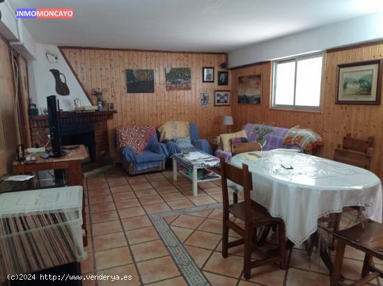 Se vende casa con jardin en Vera de Moncayo - ZARAGOZA