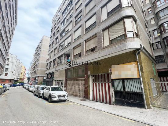 LOCAL POSIBILIDAD CAMBIO DE USO CALLE TRES DE NOVIEMBRE - CANTABRIA